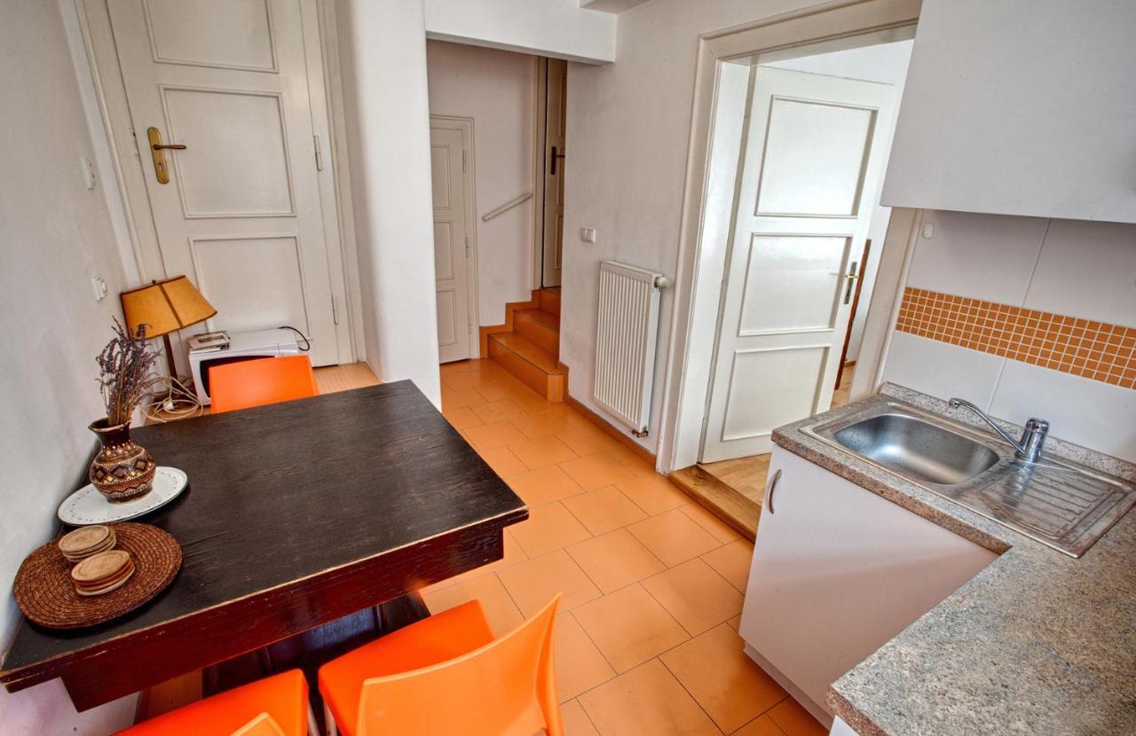 Appartement Garden In The Praag
